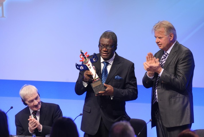 Mukwege Friedensnobelpreis - er erhielt schon 2011 den Deutschen Medienpreis