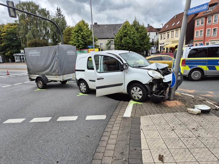 FW-DT: Verkehrsunfall am Hasselter Platz