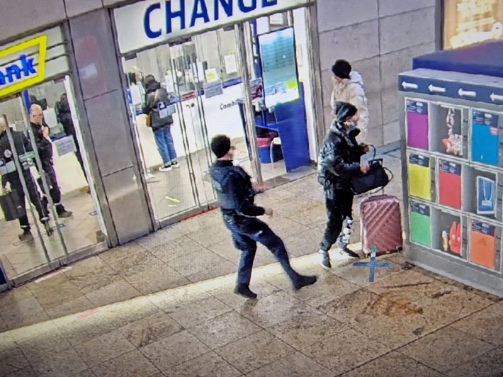 BPOL NRW: Augen auf beim Taschenklau! Dieb übersieht Streife der Bundespolizei