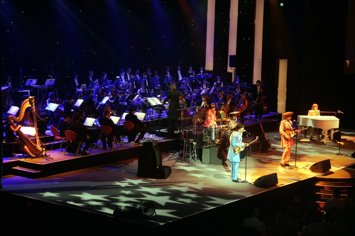 Bild zum Beitrag: Die Beatles - ihr letztes Konzert / Zum 50. Jubiläum des letzten Beatles-Konzerts: Musical "all you need is love!" spielt mit Philharmonie-Orchester in Berlin 
