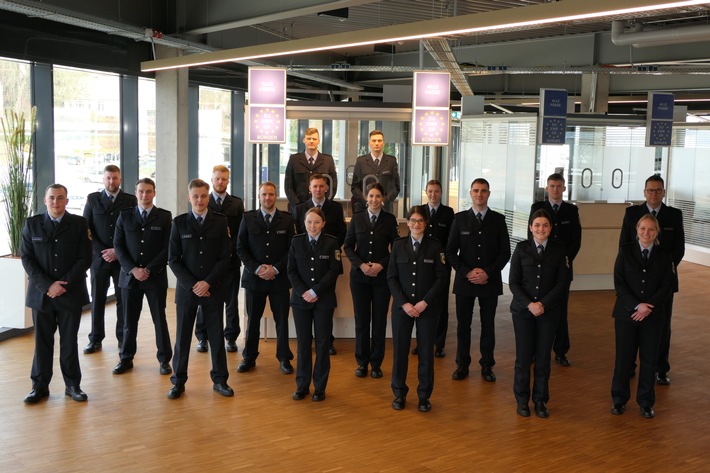 BPOL-KI: Neues Personal für die Bundespolizeiinspektion Kiel - Vereidigung am Kreuzfahrtterminal/Kiel
