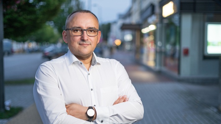 Dmitri Berdnikow / Weiterer Text über ots und www.presseportal.de/nr/181287 / Die Verwendung dieses Bildes für redaktionelle Zwecke ist unter Beachtung aller mitgeteilten Nutzungsbedingungen zulässig und dann auch honorarfrei. Veröffentlichung ausschließlich mit Bildrechte-Hinweis.