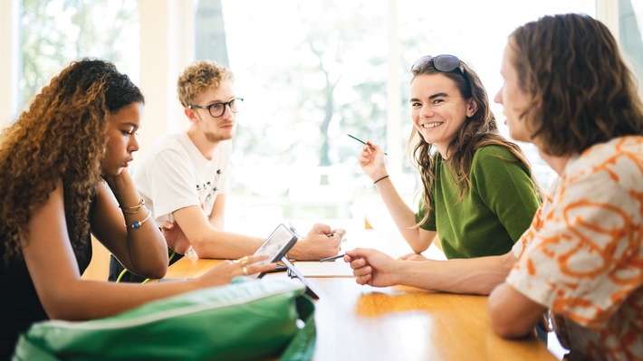 Mehr Fokus auf Psychologie und Nachhaltigkeit: Zeppelin Universität startet drei neue Studiengänge