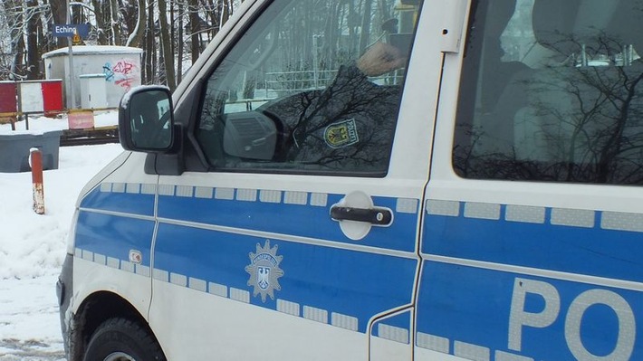 Bundespolizeidirektion München: &quot;Nur schnell über&#039;s Gleis&quot; / 16-Jähriger von Regionalbahn erfasst und schwer verletzt
