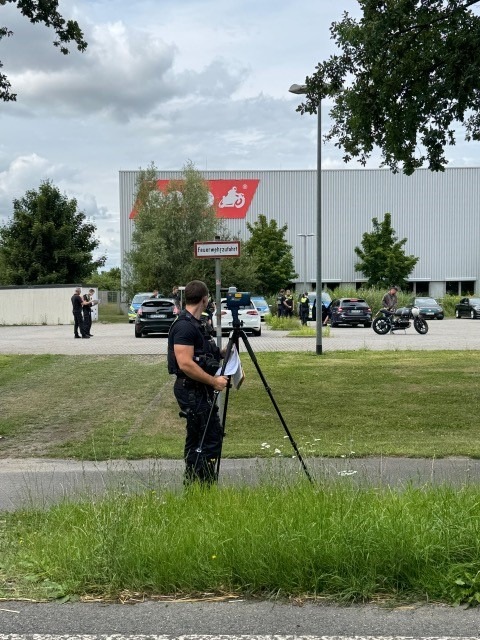POL-NE: Polizei kontrolliert Tuner-Raser-Poser-Szene