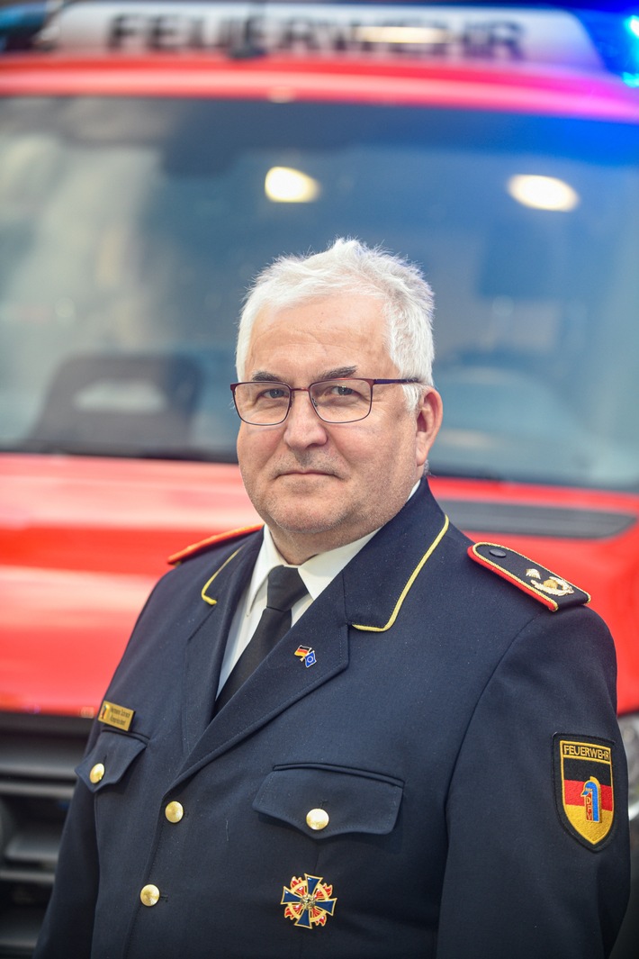 Wintergefahren: "Umsichtiges Verhalten ist der beste Schutz" / Deutscher Feuerwehrverband gibt Bevölkerung umfassende Hinweise zur Sicherheit