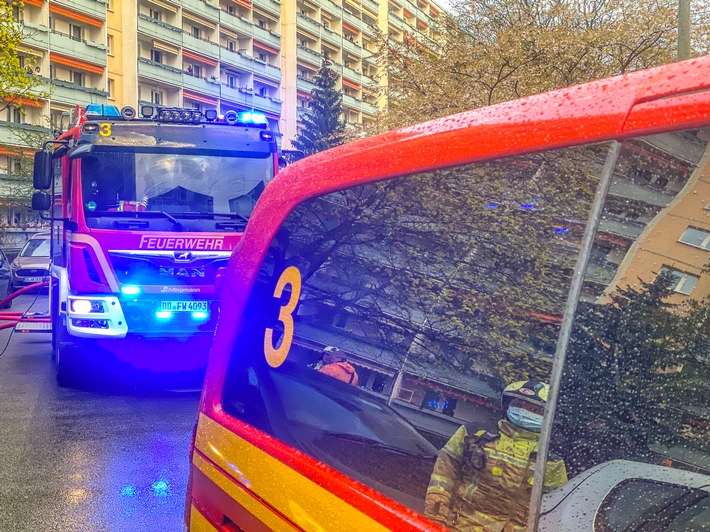 FW Dresden: Information zum Einsatzgeschehen der Feuerwehr Dresden vom 20. April 2021