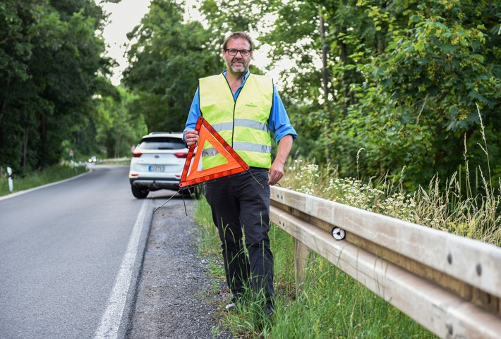 Unfall im Ausland: Was ist zu tun? / Unfallbericht: Unterschiedliche Beweiskraft in unterschiedlichen Ländern / Zuhause oder im Ausland reparieren?