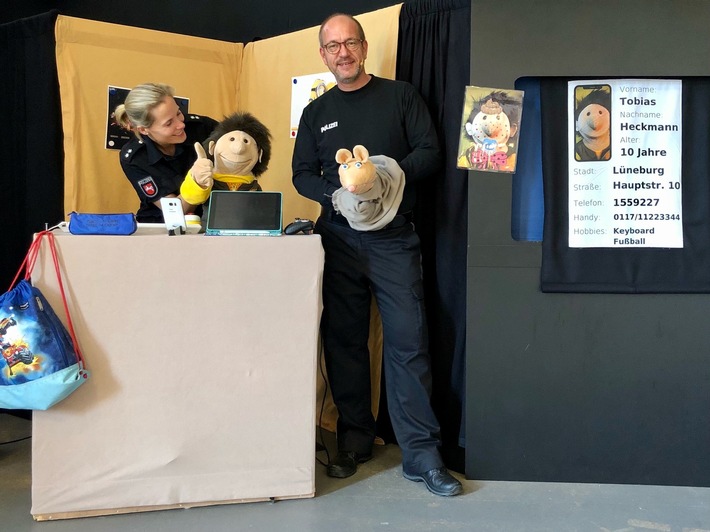 POL-LG: Mehr als nur Spaß: Puppenbühne der Polizeidirektion Lüneburg sensibilisiert wieder Viertklässler zum Thema Medien