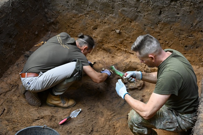 Ein Grab in Kaunas für den einmillionsten Kriegstoten