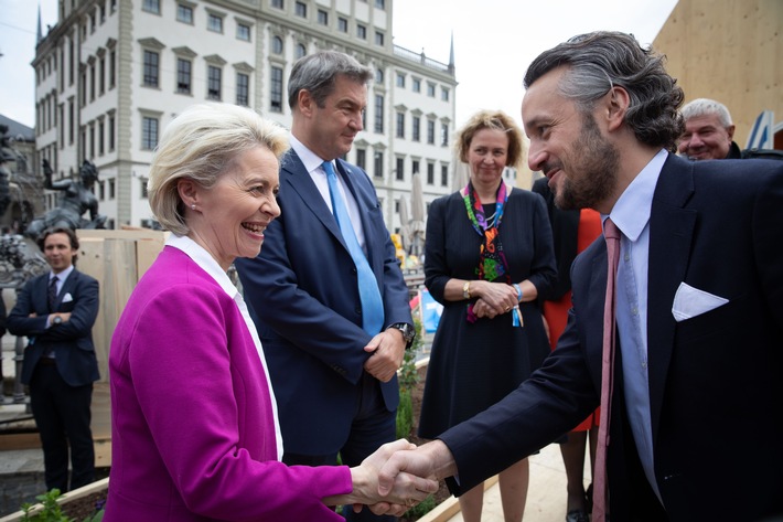 2022-05-07_Eröffnung_Jubiläumsprogramm_Ursula von der Leyen_Markus Söder_Theresia Gräfin Fugger_.jpg