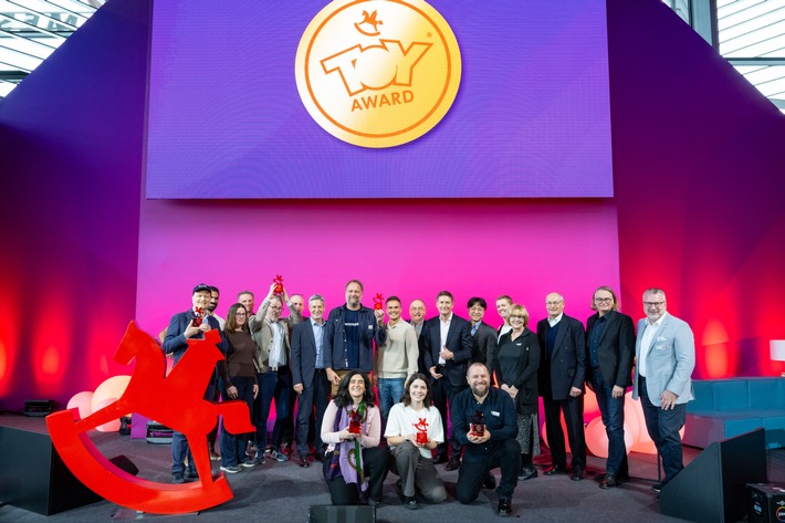 Spielwarenmesse kürt herausragende Neuheiten mit dem ToyAward / Innovationen in sechs Kategorien ausgezeichnet / Präsentation aller Finalisten auf Special Show in Halle 3A