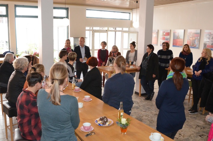 POL-AK NI: &quot;meet and eat&quot; - Internationaler Frauentag auch an der Polizeiakademie Niedersachsen