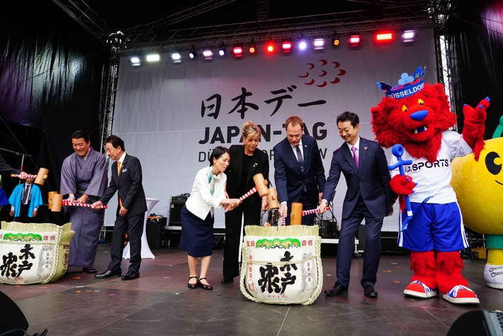 Japan-Tag Düsseldorf/NRW 2024: Around 630.000 visitors celebrate a festival of Japanese culture and community in Düsseldorf / Spectacular finale with the Japanese fireworks display