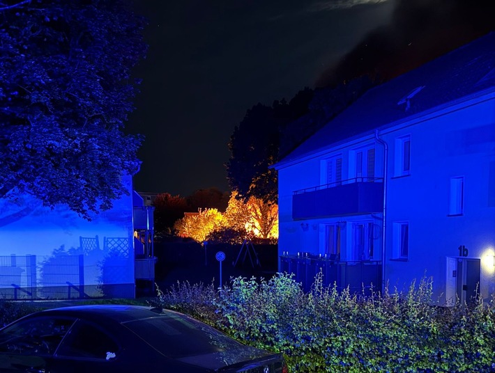 FW Witten: Zwei Gartenlauben im Vollbrand