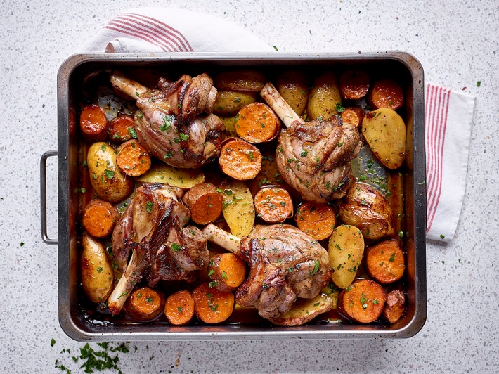 Der Herbst ist da! Leckeres Herbstrezept mit Lammfleisch: Lammkeule mit pikanter Paprika und zweierlei von der Kartoffel