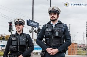 Bundespolizeidirektion München: Unbekannter schlägt 20-Jährigen / Bodenspucken in der S-Bahn führt zu Zahnbruch