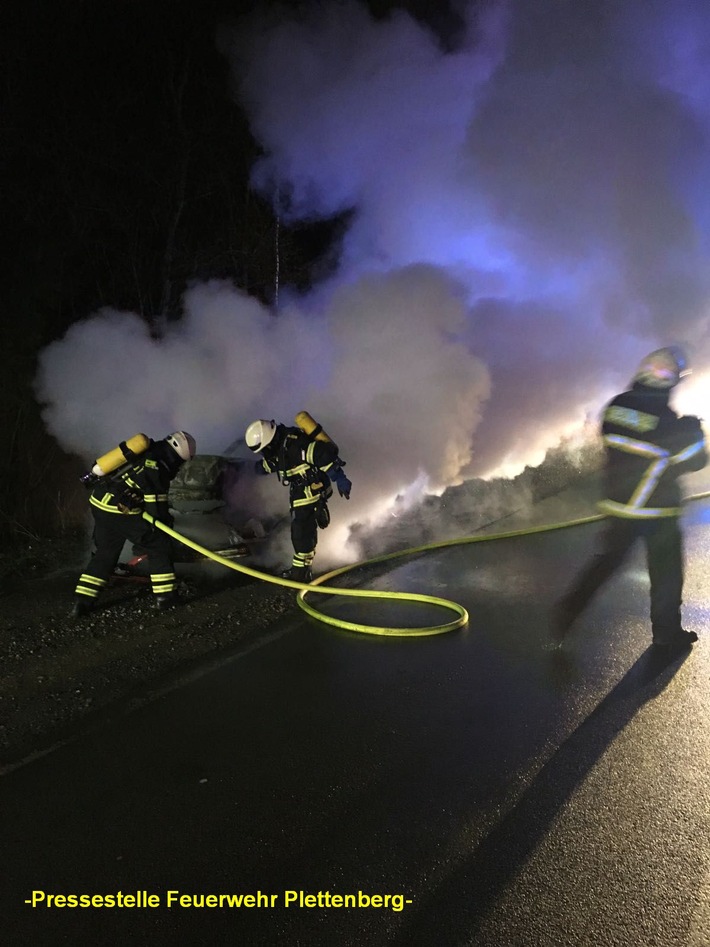 FW-PL: Automatische Feuermeldung,4 Ölspureinsätze,Verkehrsunfall mit Entstehungsbrand und Personenschaden,Fahrzeugbrand