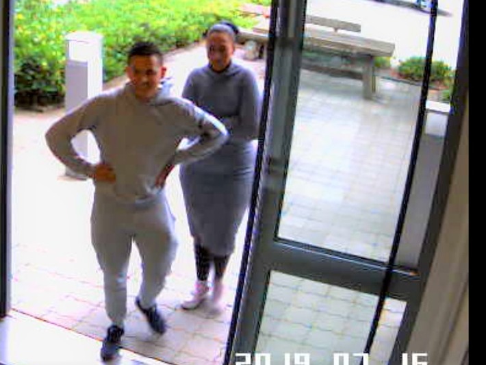 POL-OS: OsnabrÃ¼ck - Polizei fahndet mit Foto nach unbekanntem PÃ¤rchen