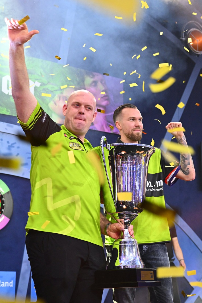 Stark! "Die Promi-Darts-WM" begeistert 5,75 Millionen Zuschauer:innen auf ProSieben // Michael van Gerwen und Kevin Großkreutz sind Weltmeister