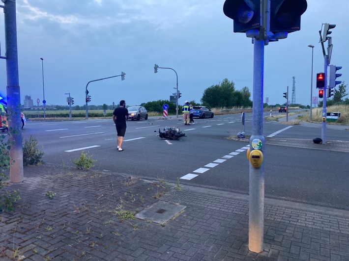 POL-AC: Unfall in Eschweiler: Rollerfahrer missachtet Rotlicht und wird schwer verletzt
