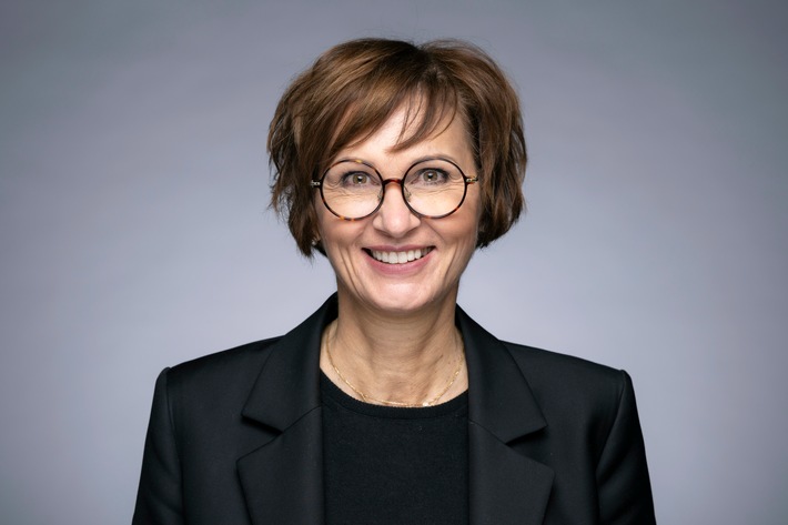 Stark-Watzinger, Bettina - Copyright Bundesregierung - Guido Bergmann.jpg