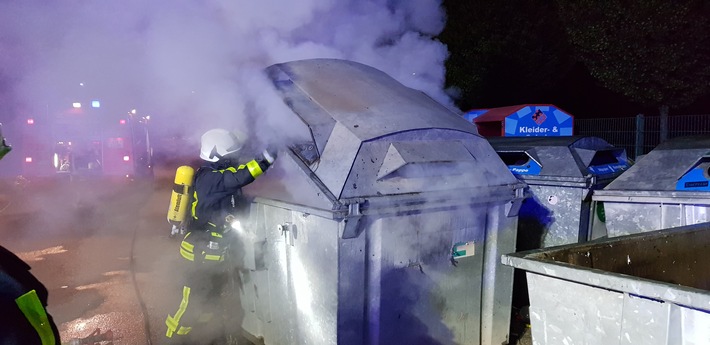 FW-EN: Mehrere Containerbrände in Schwelm