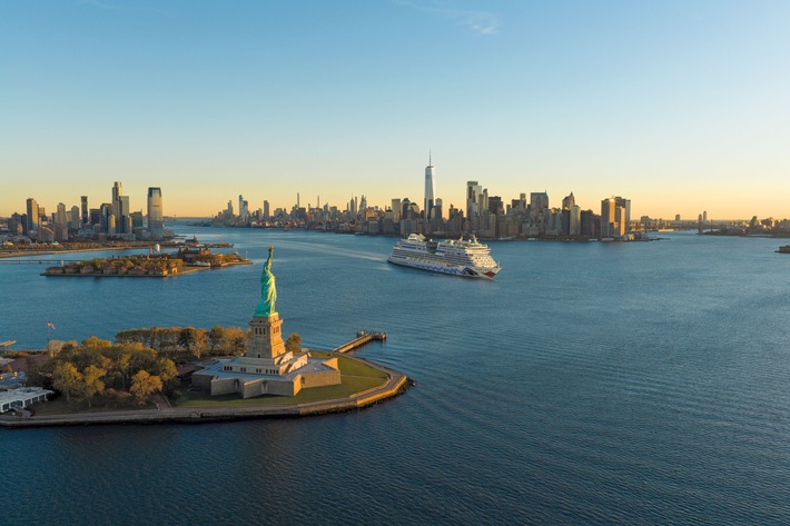 AIDA Pressemeldung: Zwischen Ostküste und Indian Summer: AIDAluna startet im Herbst 2027 ab New York
