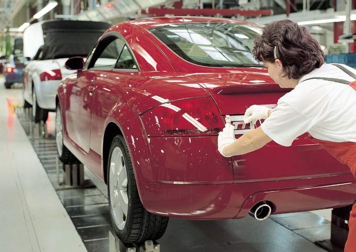 100,000th Audi TT Coupé produced