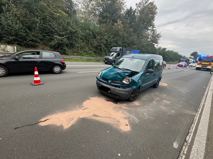 FW Ratingen: Mehrere Einsätze über den Tag - Feuerwehr Ratingen gefordert