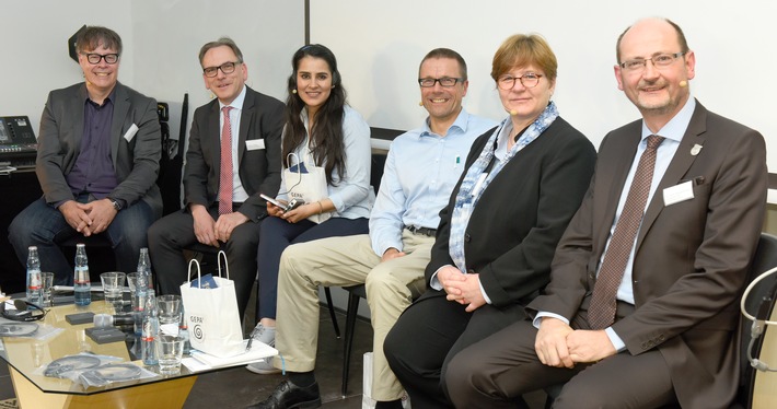 GEPA: &quot;Climate First&quot; / Klimagerechtigkeit für Kleinbauern im Süden / Podiumsdiskussion mit Politik, Wissenschaft und Zivilgesellschaft über UN-Entwicklungsziele bis 2030