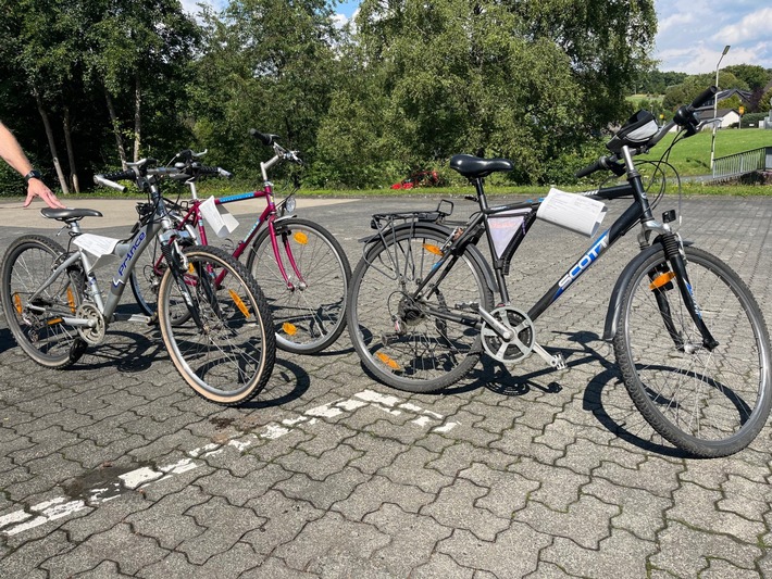 POL-SI: Polizei stellt drei Fahrräder sicher - Eigentümer gesucht - #polsiwi