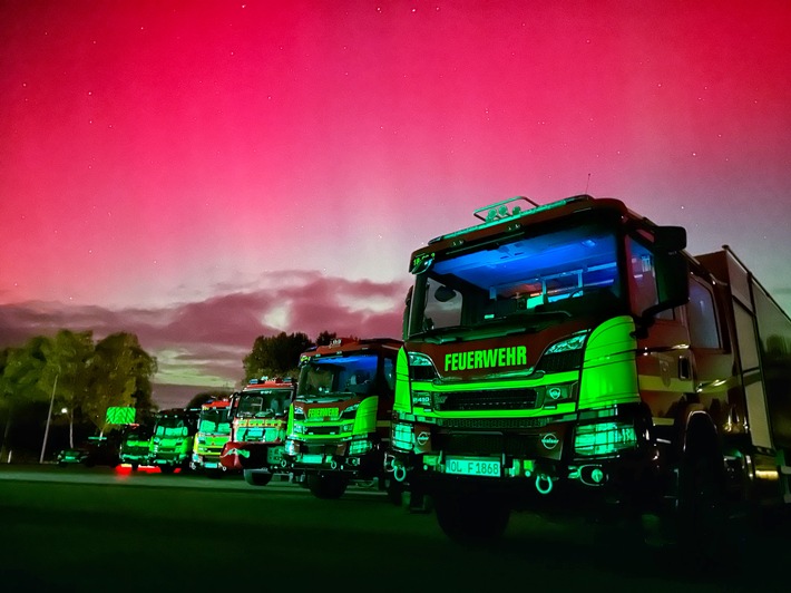 FW-OLL: Feuerwehr Wildeshausen erlebt spektakuläres Naturschauspiel - Polarlichter am Nachthimmel gesichtet