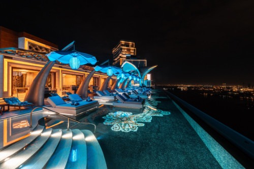 Moonlight Sessions im Cloud 22: Dubais ikonisches Nachtbaden kehrt zurück