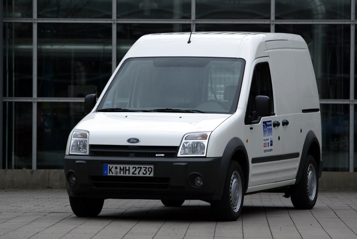 Ford Transit Connect ist der "Transporter des Jahres 2003"