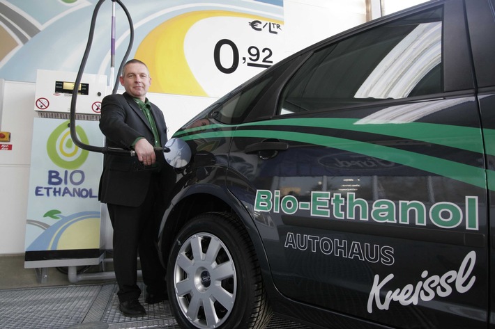 Erste öffentliche Bio-Ethanol-Tankstelle Deutschlands in Bad Homburg eröffnet / Ford-Autohaus Kreissl leistet Pionierarbeit - Investitionssumme: 30.000 Euro