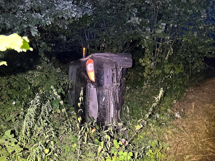 POL-GM: Betrunken mit Auto überschlagen