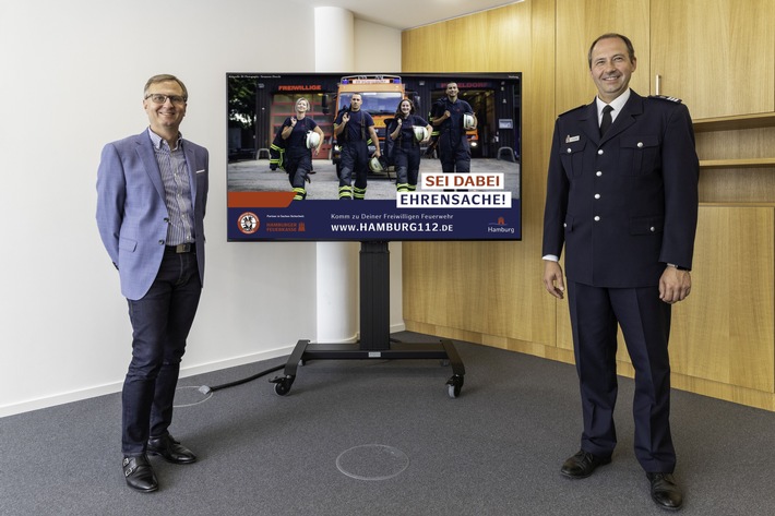 FW-HH: Hamburger Feuerkasse fördert Kampagne "Sei dabei. Ehrensache!" Freiwillige Feuerwehr wirbt um Nachwuchs in der Hansestadt
