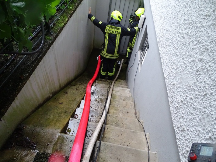 FW Reichenau: Starker Dauerregen sorgt für weitere Feuerwehreinsätze, Reichenau-Waldsiedlung, 01.06.2024