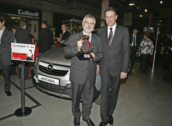Auto Trophy 2006 für Opel Antara / Neuer Opel-Crossover überzeugt die Leser der Fachzeitschrift &quot;Auto Zeitung&quot;