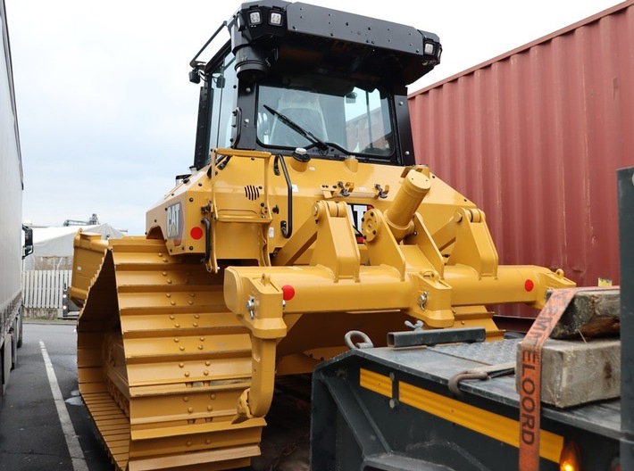 POL-PPTR: Tiefkühlkost zu warm transportiert und Schwertransport überladen