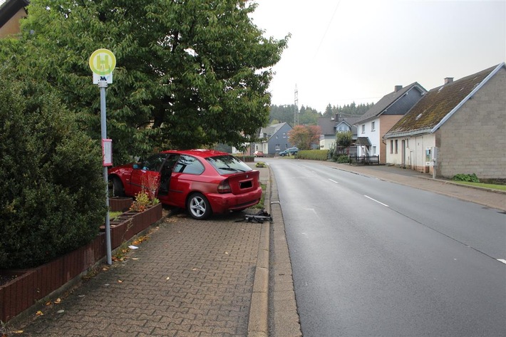 POL-PDMT: Verkehrsunfall unter Alkohol- und Drogeneinfluß