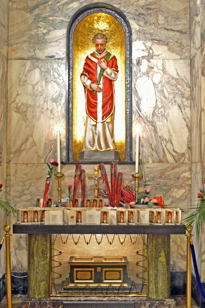 whitefriar222 permission of the Carmelite Friars, Whitefriar St Church.jpg