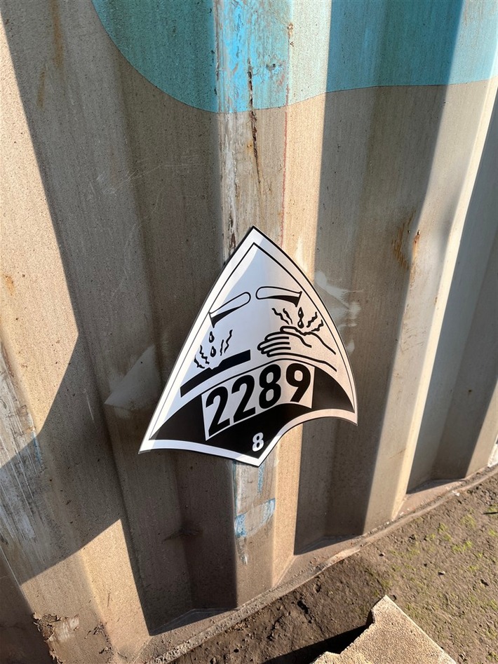 PP-ELT: Containerkontrolle im Hafen Germersheim mit mehreren Mängeln