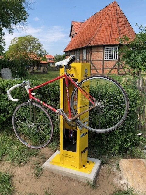 Einladung: ADAC Hansa eröffnet erste Radservice-Station