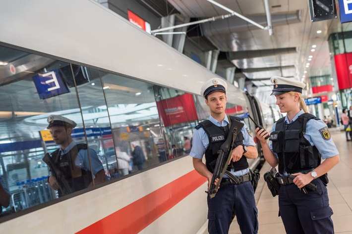 BPOL NRW: Taschendieb erwischt - Festnahme durch Bundespolizei