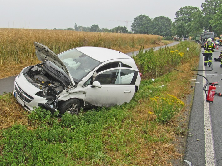 POL-ME: Auf regennasser Fahrbahn der B7 in den Gegenverkehr geraten - Unfall verursachte große Verkehrsstörungen - Mettmann - 1907063