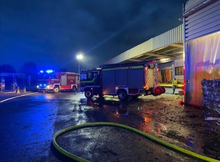 POL-ME: Technischer Defekt war ursächlich für Brand in Produktionshalle - Monheim am Rhein - 2105052