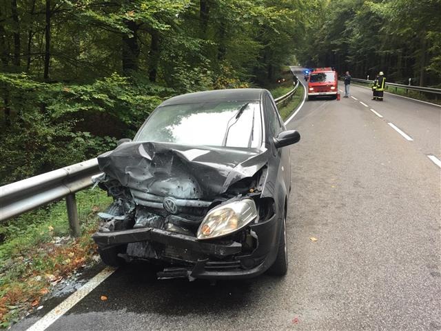 POL-PDMT: Verkehrsunfall mit drei Schwerverletzten auf der B 49 in Montabaur