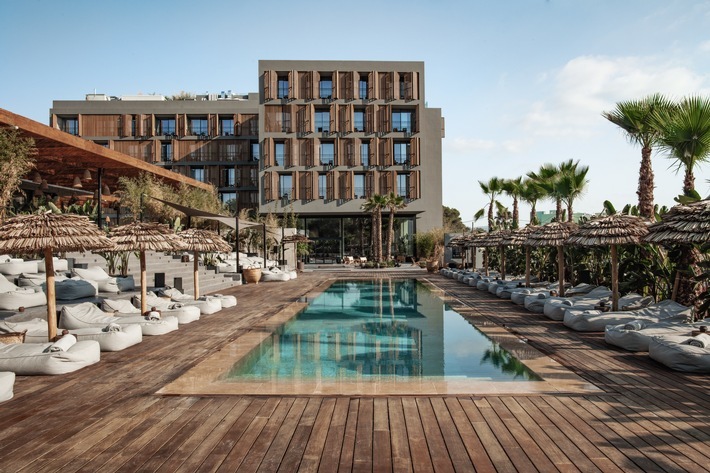 OKU Ibiza: Neues fünf-Sterne-Retreat mit Barefoot-Luxus, Entspannung und Revitalisierung / Weiterer Text über ots und www.presseportal.de/nr/155094 / Die Verwendung dieses Bildes ist für redaktionelle Zwecke unter Beachtung ggf. genannter Nutzungsbedingungen honorarfrei. Veröffentlichung bitte mit Bildrechte-Hinweis.